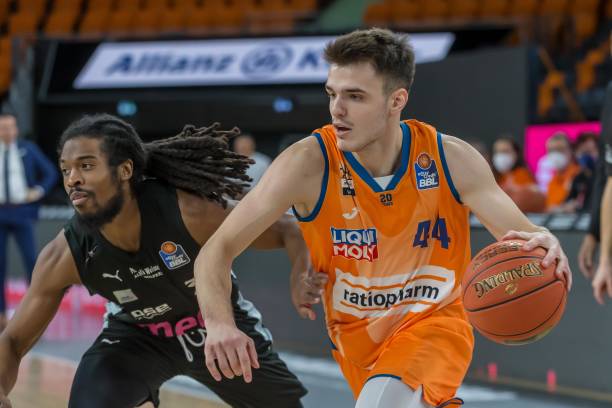 维为联赛增 维为联赛增