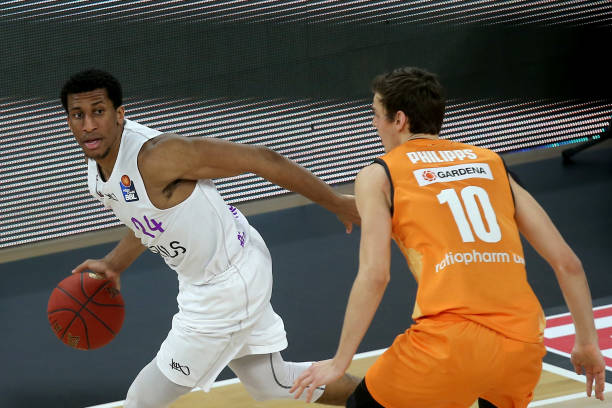 交流帮助他 交流帮助他