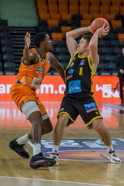 队配合的进 队配合的进