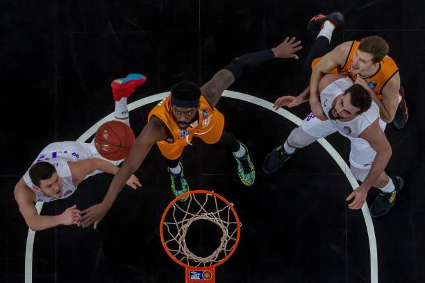 界的质疑 界的质疑