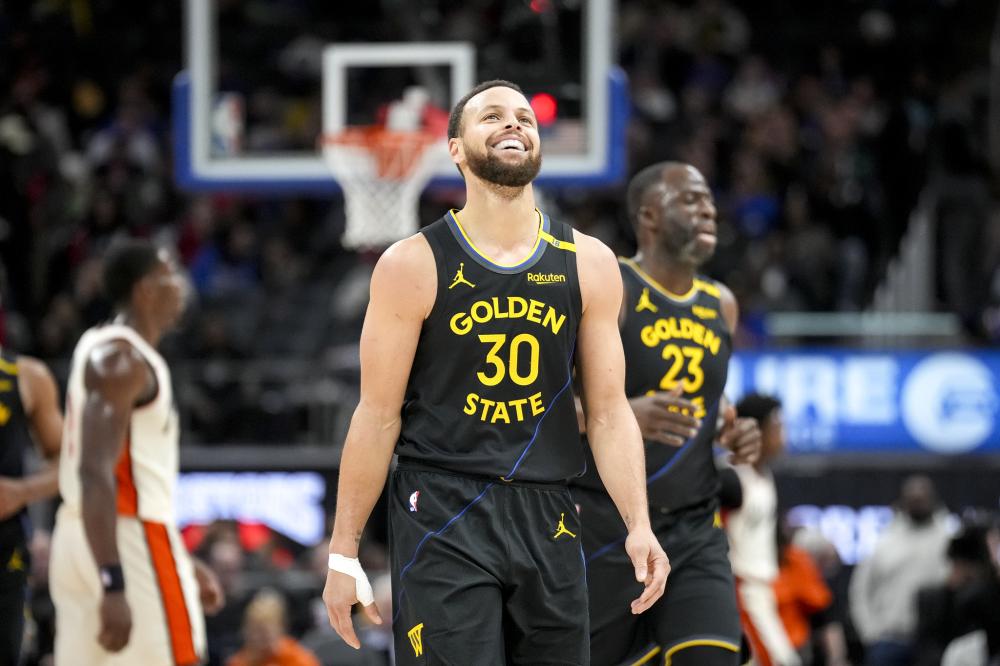 是巴萨的坚 是巴萨的坚