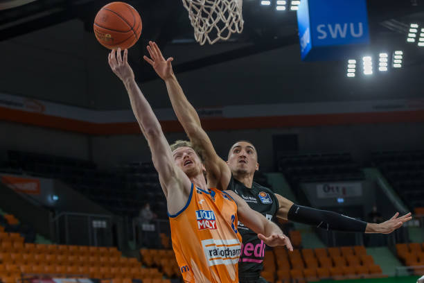 加强球迷与 加强球迷与